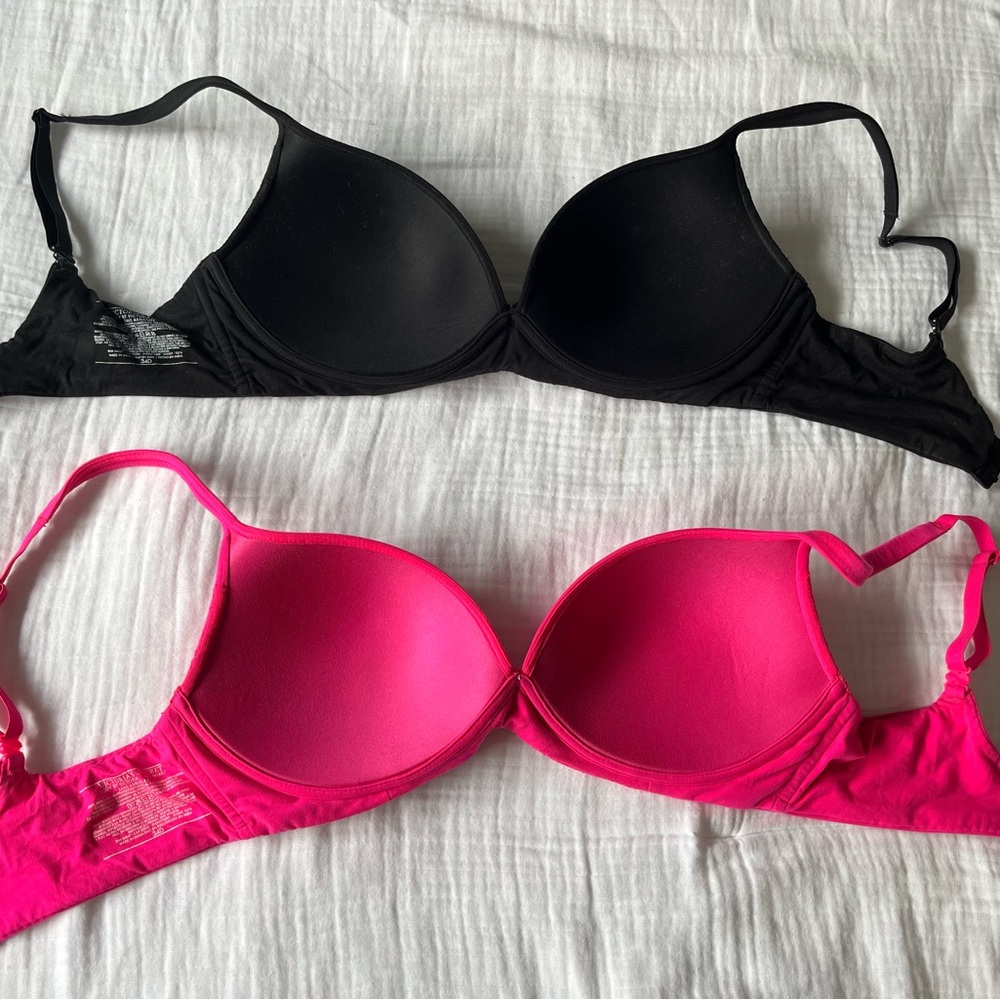 Victorias Secret wireless bras. Selling as a set.